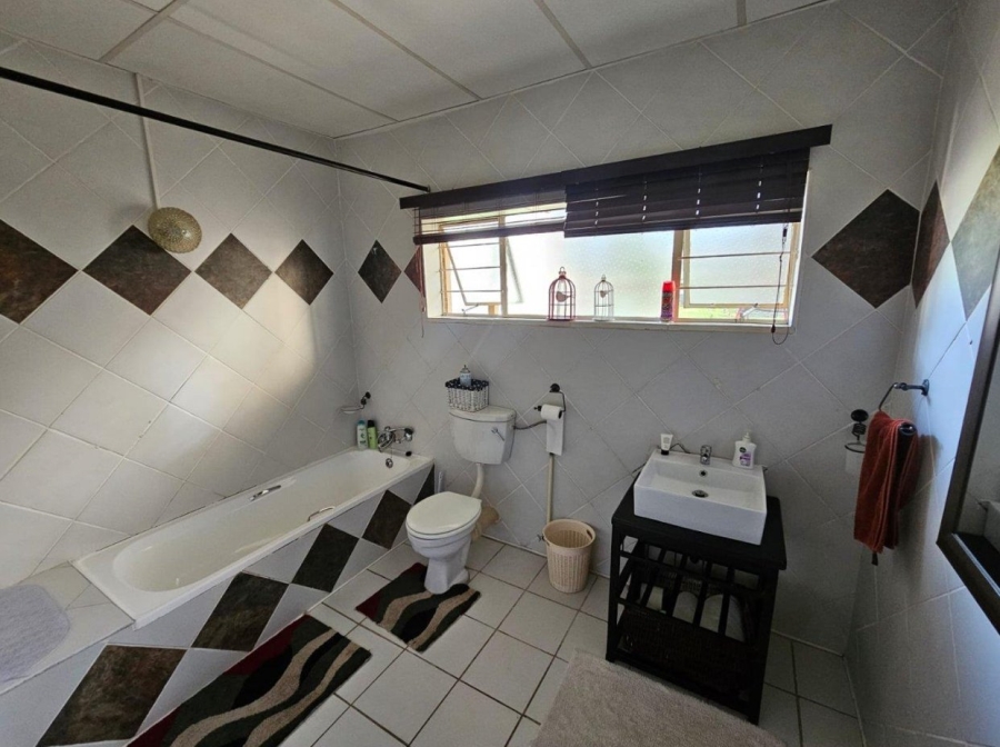 4 Bedroom Property for Sale in Vaalpark Free State
